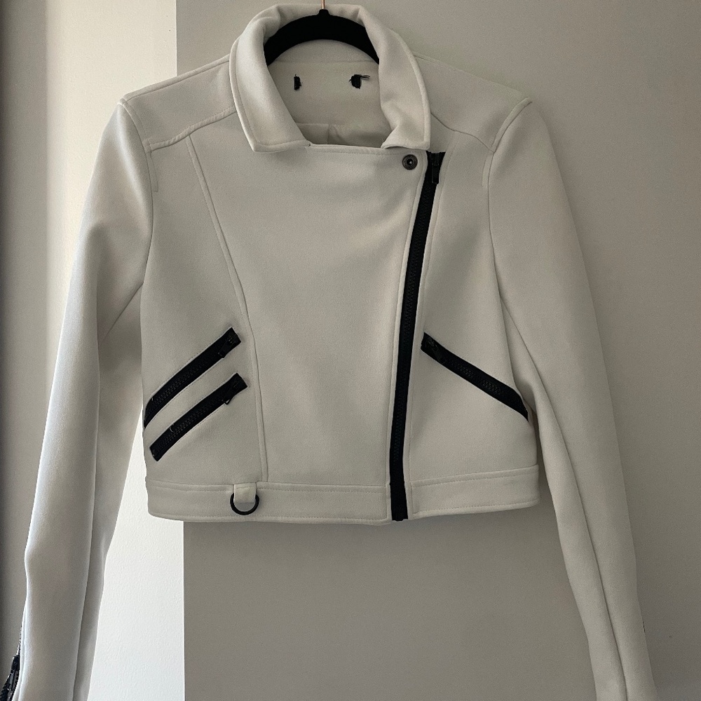 Women’s jacket white with zippers cropped long sleeve going out jacket
